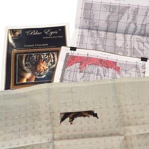 Kustom Krafts Blue Eyes Tiger Counted Cross‎ Stitch #35013 Chart Graphed Fabric